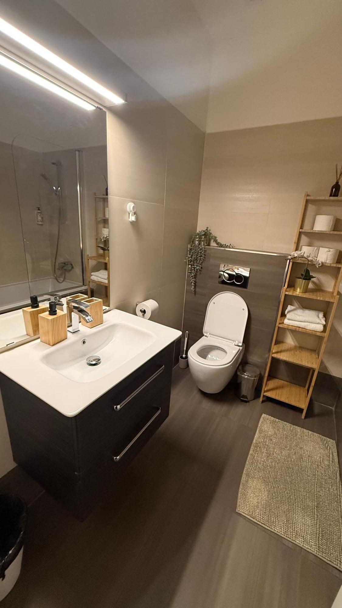 Luxury Modern Designed Oldtown Apartment プラハ エクステリア 写真