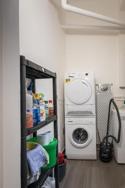 Luxury Modern Designed Oldtown Apartment プラハ エクステリア 写真