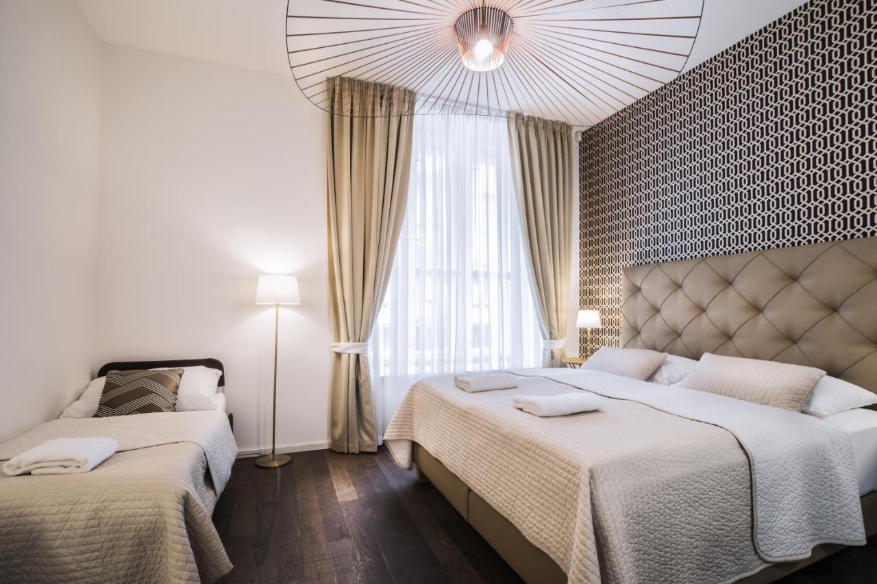 Luxury Modern Designed Oldtown Apartment プラハ エクステリア 写真