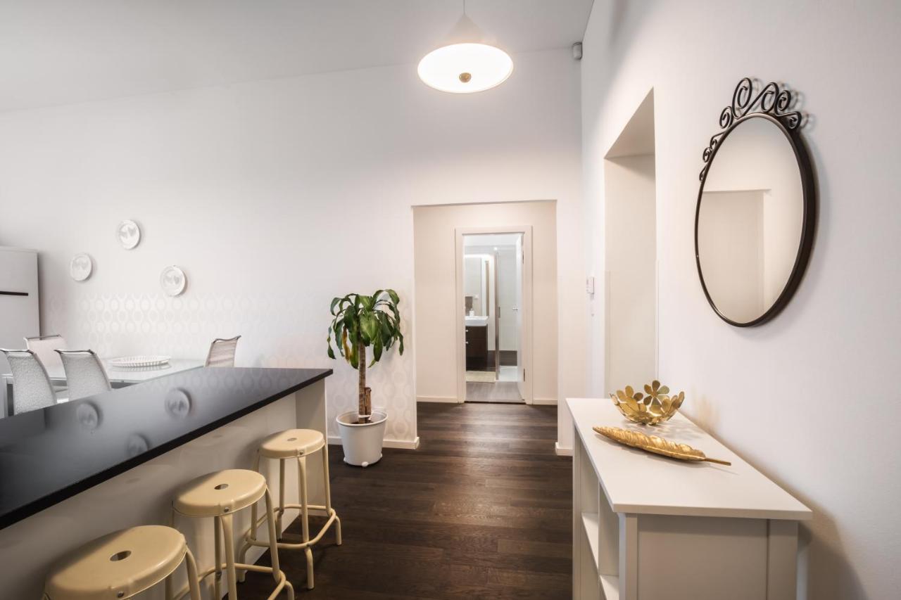 Luxury Modern Designed Oldtown Apartment プラハ エクステリア 写真